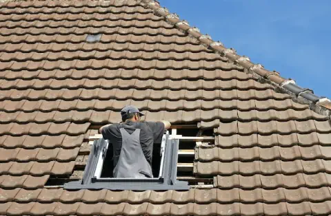 Pose de velux - La Chapelle-Thècle